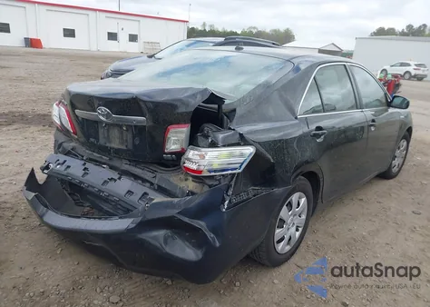 2011 Toyota Camry Hybrid z USA, uszkodzony, nr VIN 4T1BB3EKXBU141180